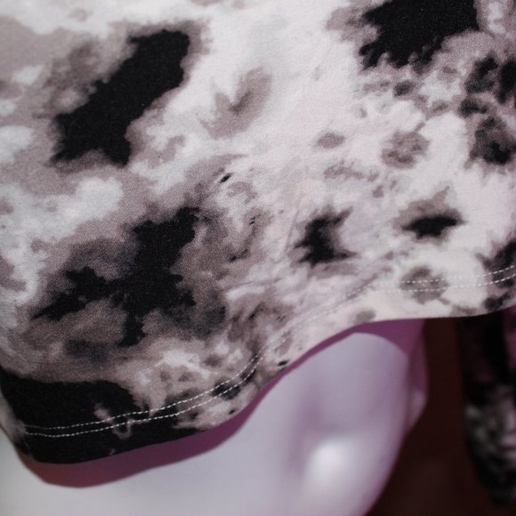 Sommer Ray Cropped Long Sleeve - Picture 3 of 5